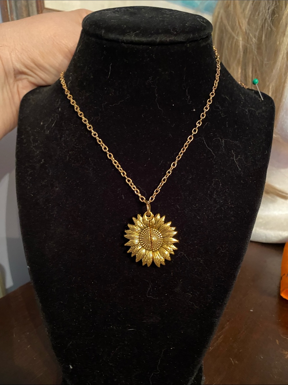 V! You are my sunshine necklace in pretty box